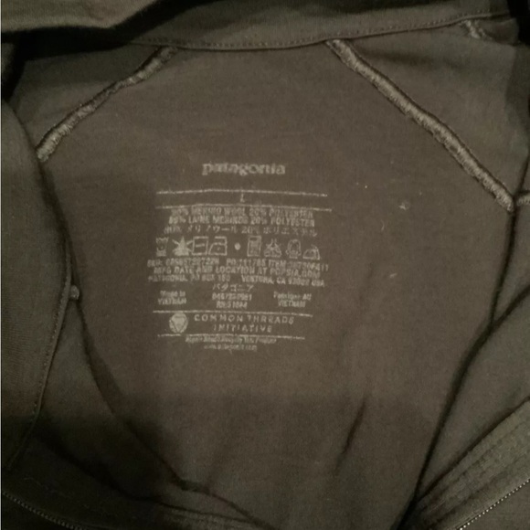 Patagonia Black 1/4 Zip Pullover Base Layer Shirt Men’s Large - Picture 2 of 5